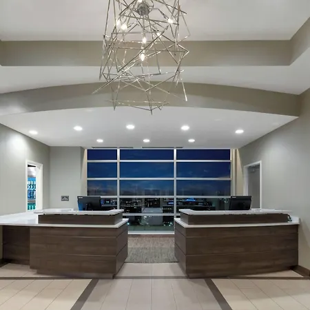 Hotel By Marriott Center 3*