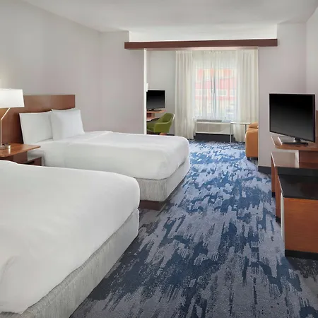 Hotel Fairfield & By Marriott Airport