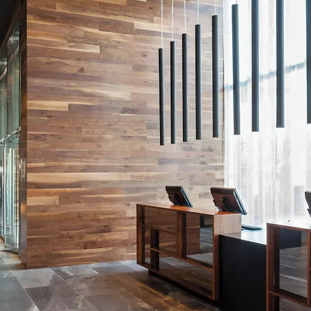 Le Meridien Hotel