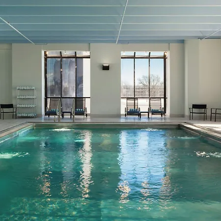 Le Meridien Hotel