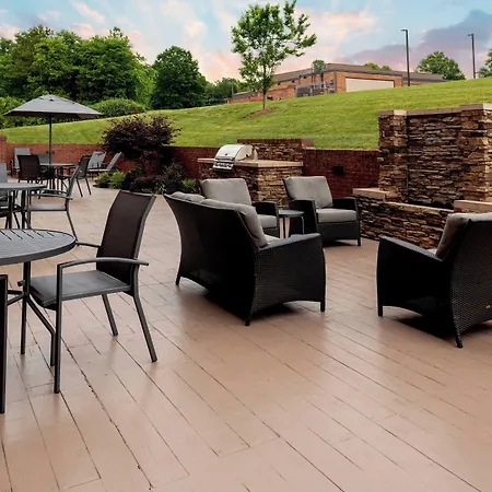 Hotel Fairfield & By Marriott Matthews