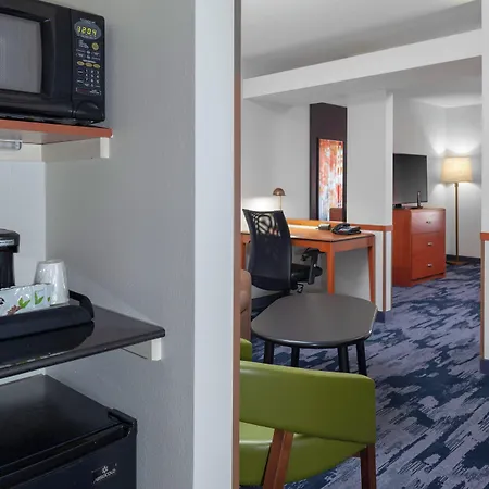 Hotel Fairfield & By Marriott Matthews
