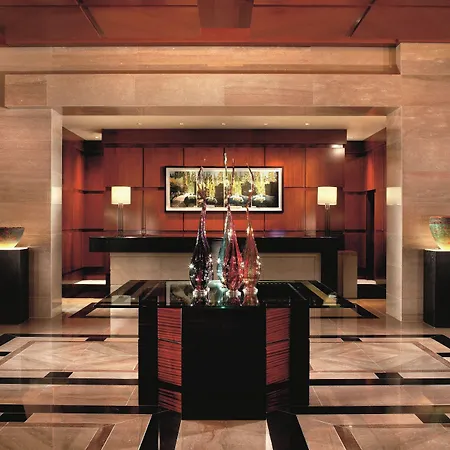 The Ritz-carlton,