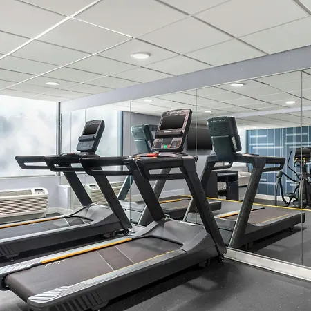 Express By Marriott South End 3*