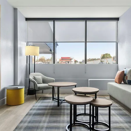 Hotel Express By Marriott South End