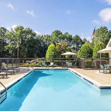 By Marriott Piper Glen 3*