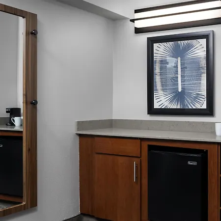 Hyatt Place Airport/lake Pointe 3* Charlotte