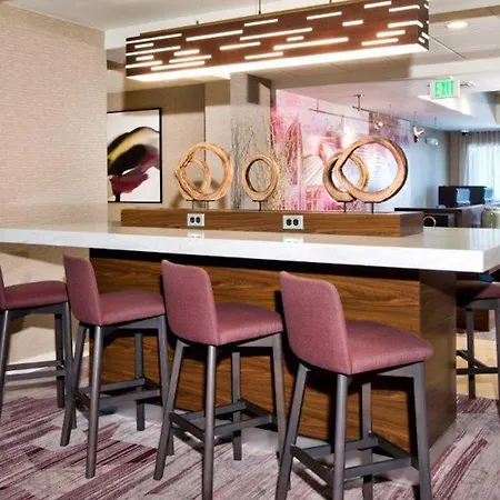 Courtyard By Marriott Ballantyne Hotel