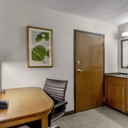 Hotel Hyatt Place Airport Billy Graham Parkway