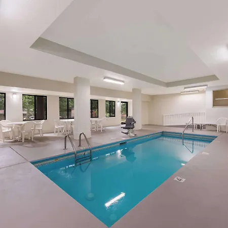 Sleep Northlake Inn 4*