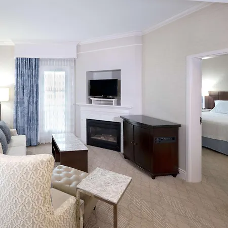 Hampton & South Park At Phillips Place Hotel Charlotte