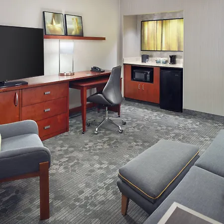 Hotel Courtyard Southpark 3*