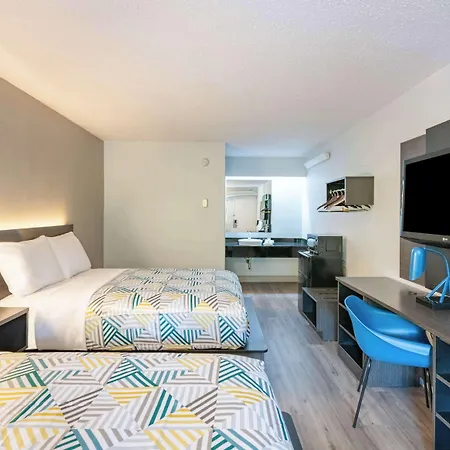 Hotel 6-charlotte, Nc - Coliseum