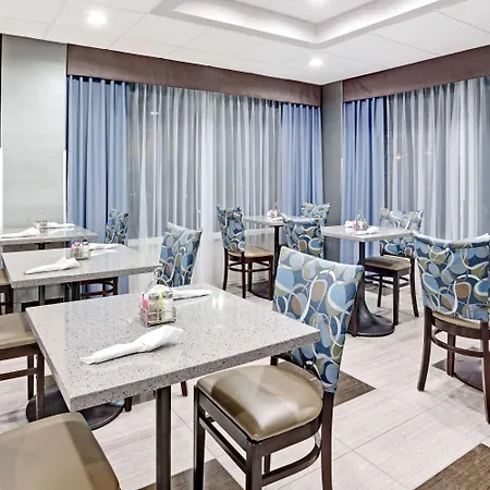 Hotel Wyndham Garden Airport Southeast Charlotte