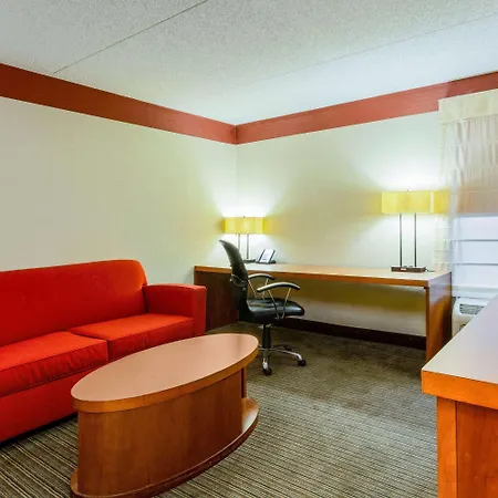 Spark By Hilton Airport North Charlotte
