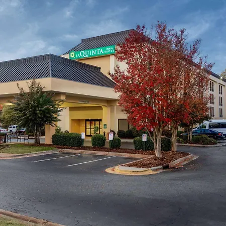 Hotel Spark By Hilton Airport North 3*