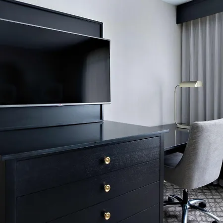 Doubletree By Hilton Charlotte/southpark Hotel