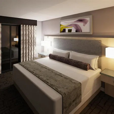 Hotel Embassy By Hilton Uptown 4*