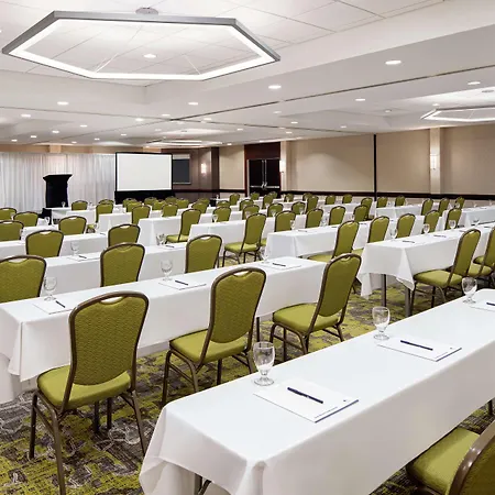 Doubletree By Hilton Charlotte/southpark Hotel