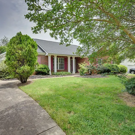 Holiday home Vacation Near Motor Speedway! Charlotte