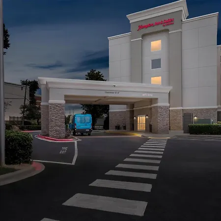 Hotel Hampton & Charlotte-airport