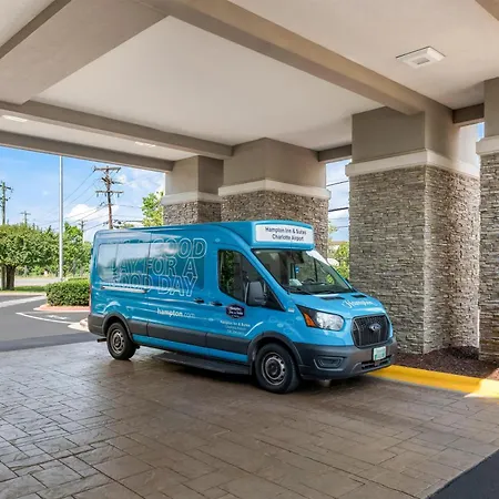 Hampton & Charlotte-airport Hotel 3*