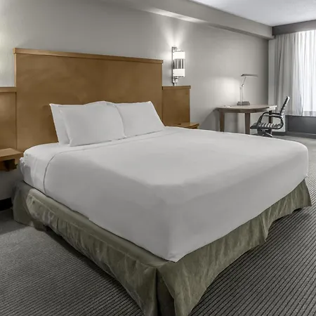 Hyatt Place Airport Billy Graham Parkway 3*