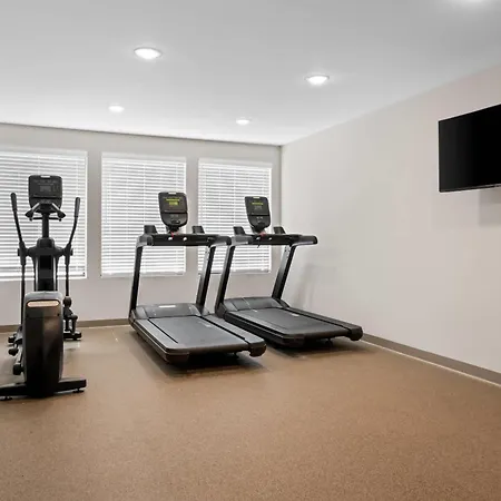 Woodspring Airport Hotel 3*
