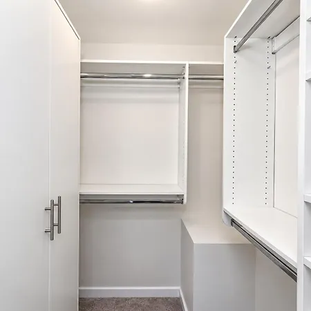Holiday home 3br Escape: Pool, Hot Tub & Theater *