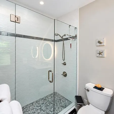 3br Escape: Pool, Hot Tub & Theater Charlotte