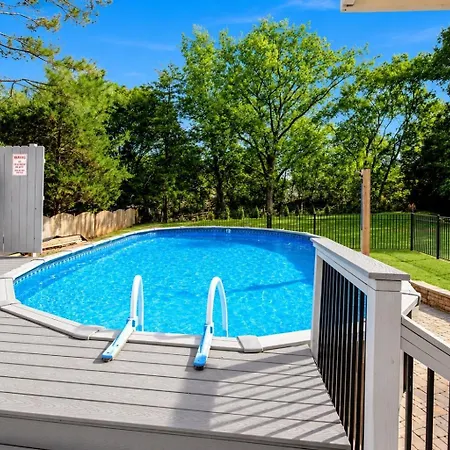 Holiday home 3br Escape: Pool, Hot Tub & Theater *