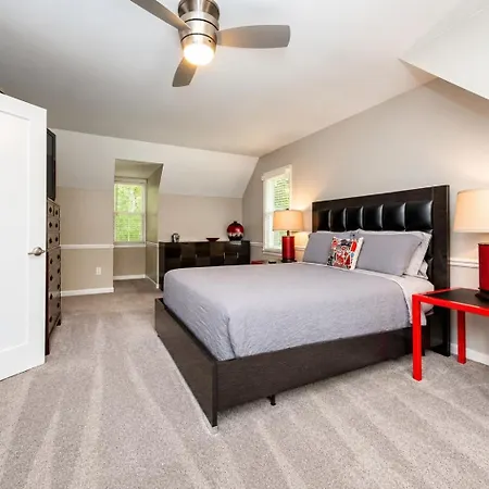 3br Escape: Pool, Hot Tub & Theater