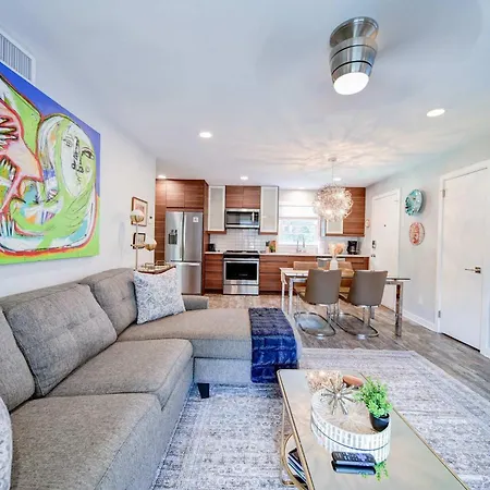 Spacious Conveniently Located 1br In Myers Park Holiday home Charlotte