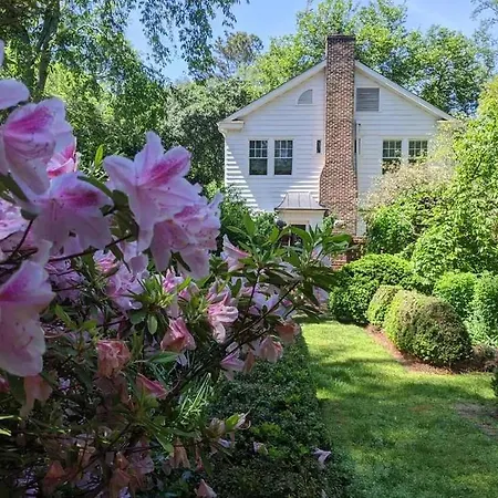 Holiday home Stylish Myers Park 2 Bedroom With Screened Porch