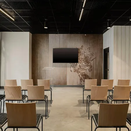 Moxy Downtown Hotel