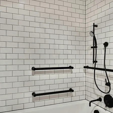 Moxy Downtown Hotel 3*