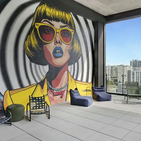 Moxy Downtown Hotel