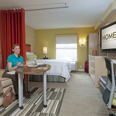 Hotel Home2 I-77 South
