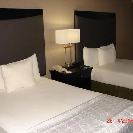 Hotel Ramada Plaza By Wyndham South End Airport