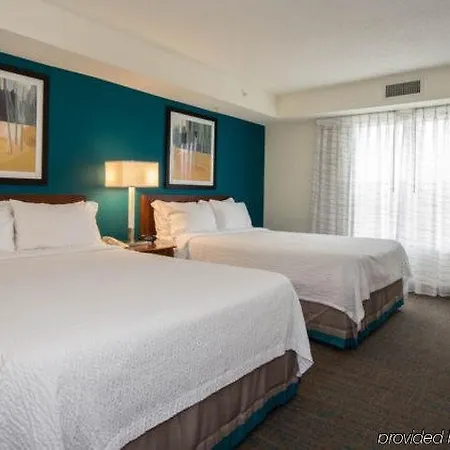 Hotel By Marriott Piper Glen 3*