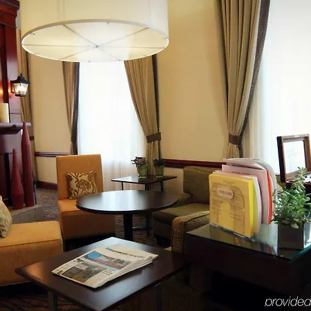 Hotel Hilton Garden Uptown