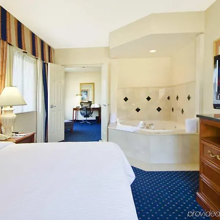Hotel Hilton Garden Uptown