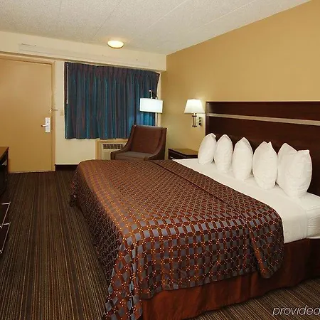 Motel 6-charlotte, Nc - Airport 2*