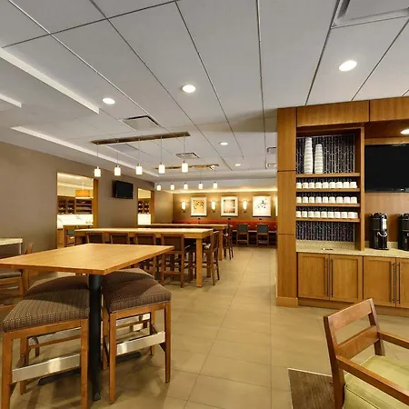 Hyatt Place Downtown 3*