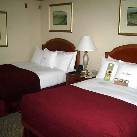 Doubletree By Hilton Uptown 3*