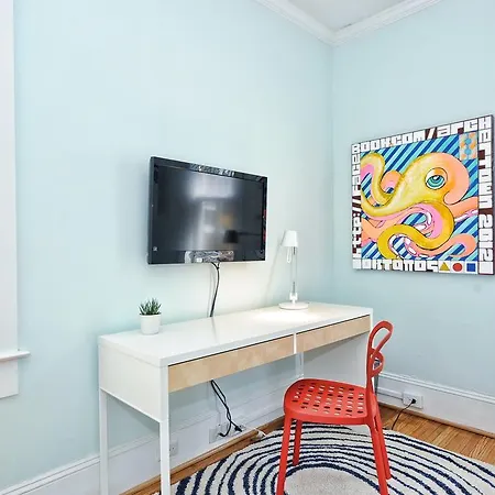 Bright And Spacious 2br Near Uptown