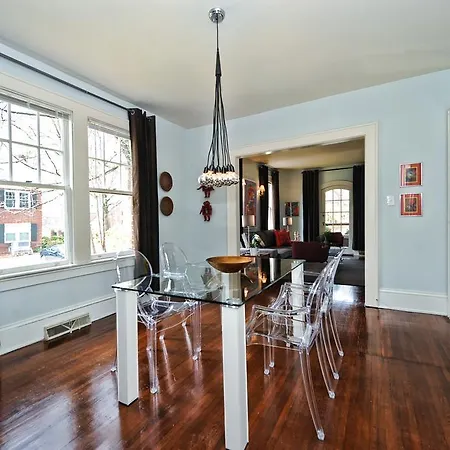 Elizabeth / Plaza Midwood Gem Apartment