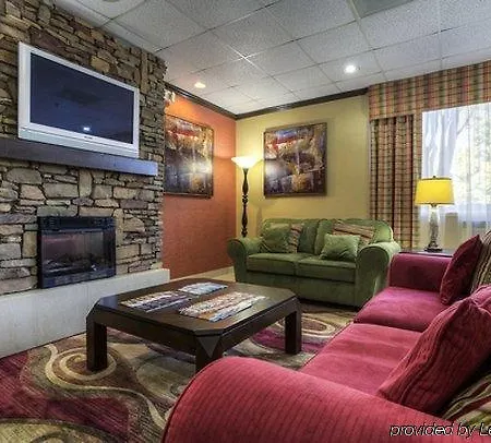 Hotel Wyndham Garden Airport Southeast