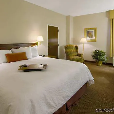 Hotel Hampton Place 3*