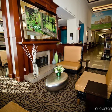 Hilton Garden Uptown Hotel 3*